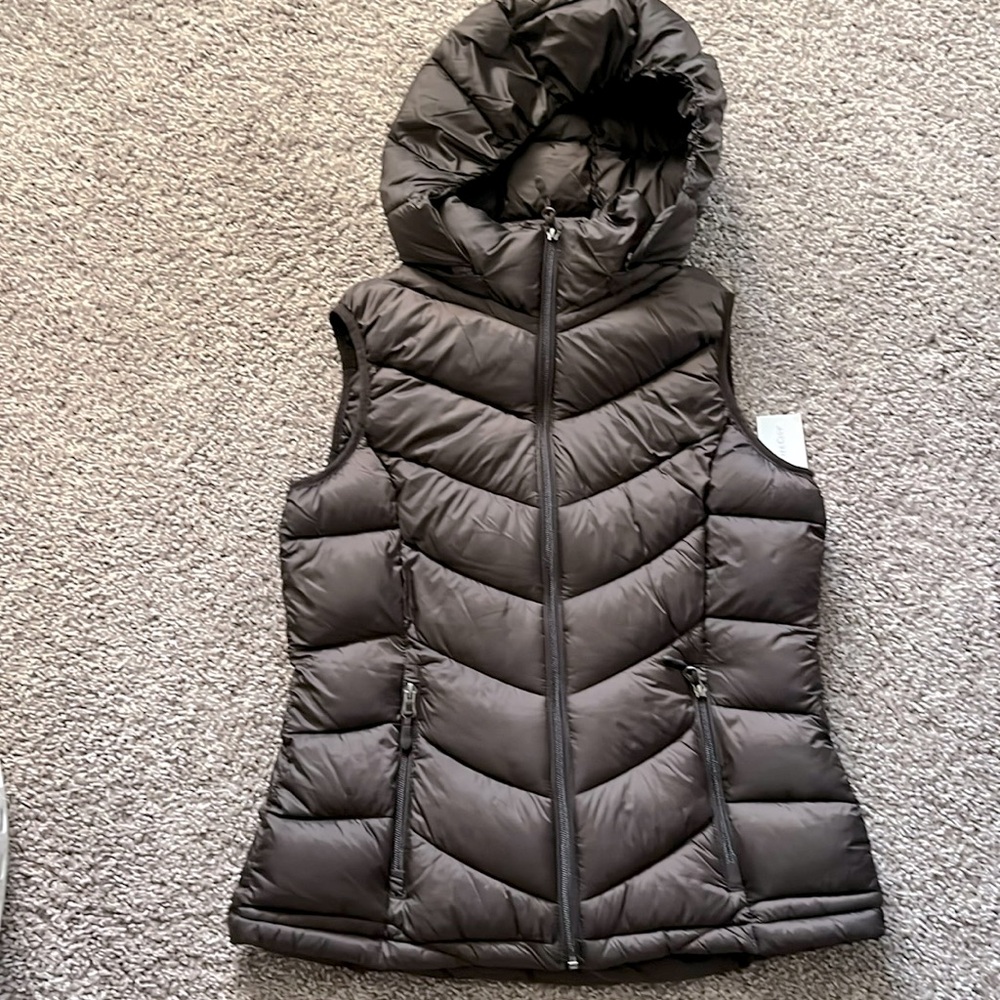 Vest Puffer Jacket • Size Small